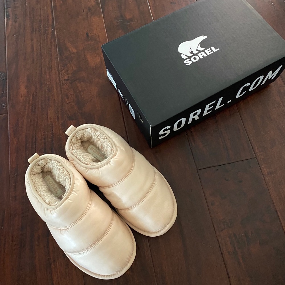Sorel Hadley Slipper size 8